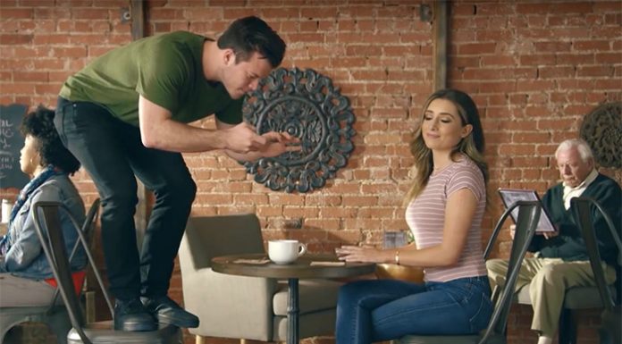 Hacer una foto de un café con el móvil no es nada fácil