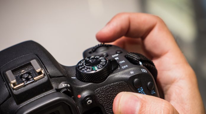 Sólo una mirrorless entre las 10 cámaras más vendidas de la década en Japón