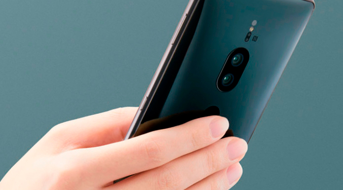 Sony se apunta a la moda de la doble cámara con el Xperia XZ2 Premium