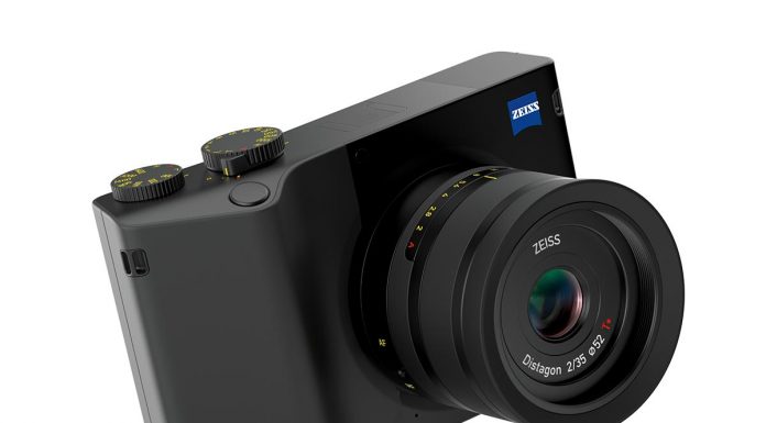 Zeiss ZX1: nueva compacta de formato completo con 37 MP, un 35 mm f2 y Adobe Lightroom en la propia cámara