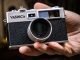 Yashica Y35, la cámara digital con carretes. ¿Genialidad o tomadura de pelo?