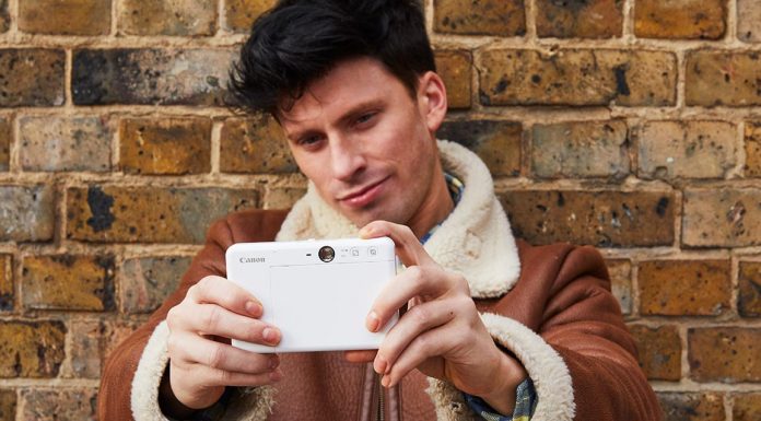 Canon se apunta a la fotografía instantánea con la nueva gama de cámaras Zoemini