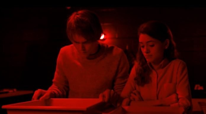 Los jóvenes descubren la fotografía química gracias a Stranger Things (y no entienden nada, claro)