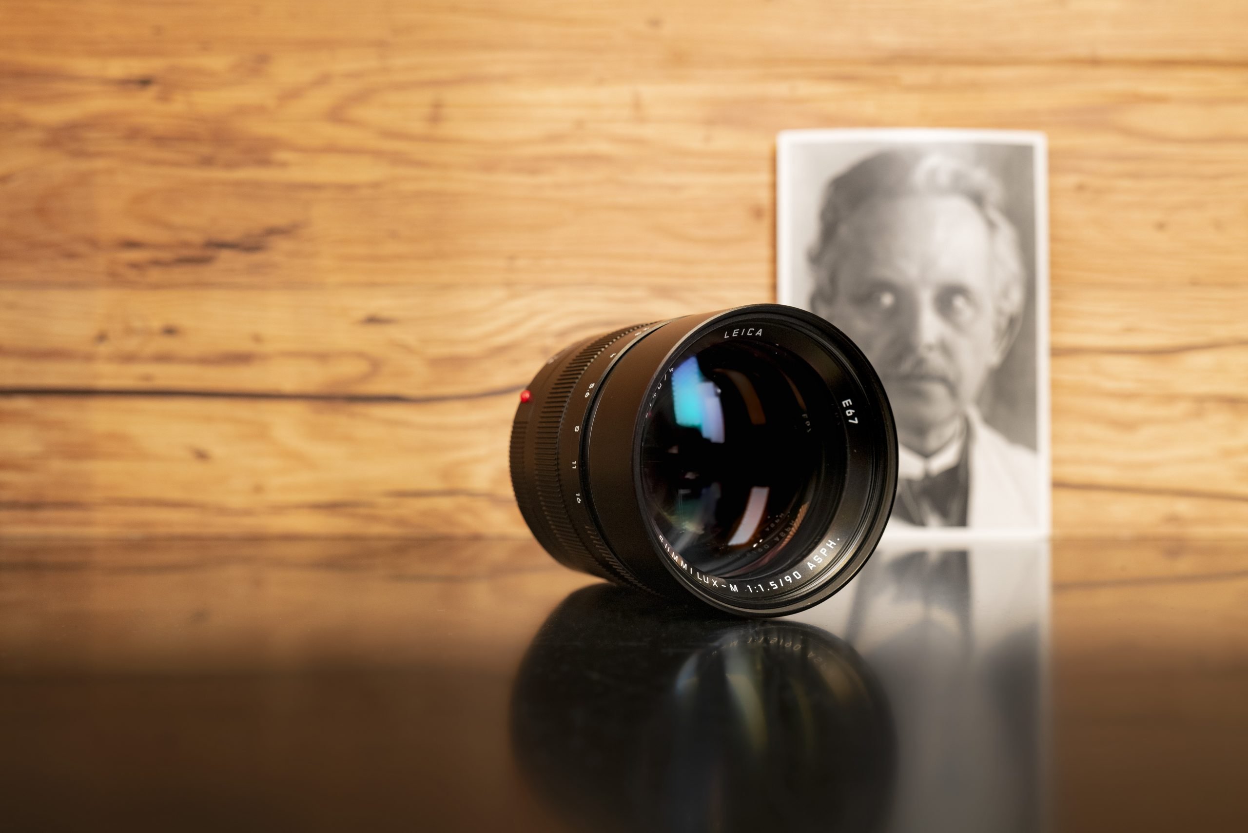 Leica-Summilux-90-01
