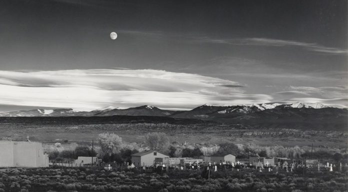 Moonrise,-Hernandez,-New-Mexico—Ansel-Adams-PORTADA