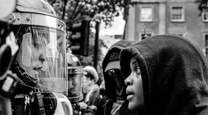 Las mejores fotografías en blanco y negro de 2020 en los Monochrome Photography Awards Ksystof Mozyro – Monochrome Photographer of the year (profesional)