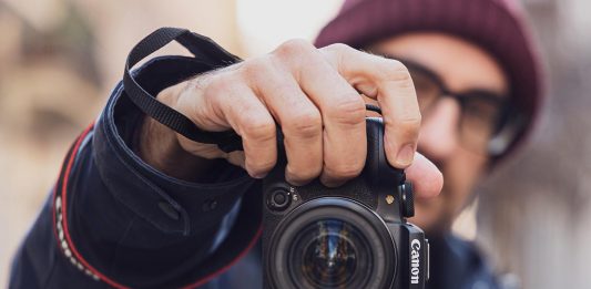 Canon EOS R10 – 10