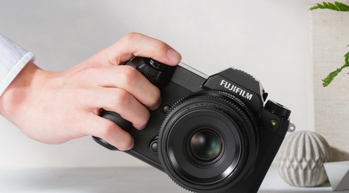 La Fujifilm GFX 100S II llega con mejoras en enfoque y velocidad y un precio más ajustado GFX100S II – 10