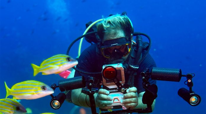 El fotógrafo que retrata la salud de los ecosistemas marinos con un iPhone Manu-Bustelo_08
