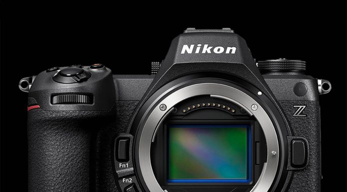La Nikon Z6 III llega con un renovado sensor de 24,5 MP, vídeo 6K RAW y un precio de unos 3200 euros Nikon Z6 III_portada fondo negro