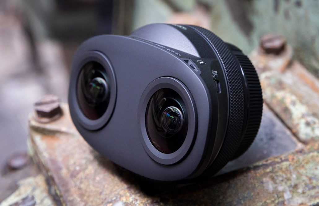 RF-S-3,9-mm-f3,5-STM-DUAL-FISHEYE-ambient-on-set-2