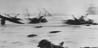 © Robert Capa – Desembarco Normandia