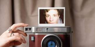 Lomo_Instant_Wide_glass_02