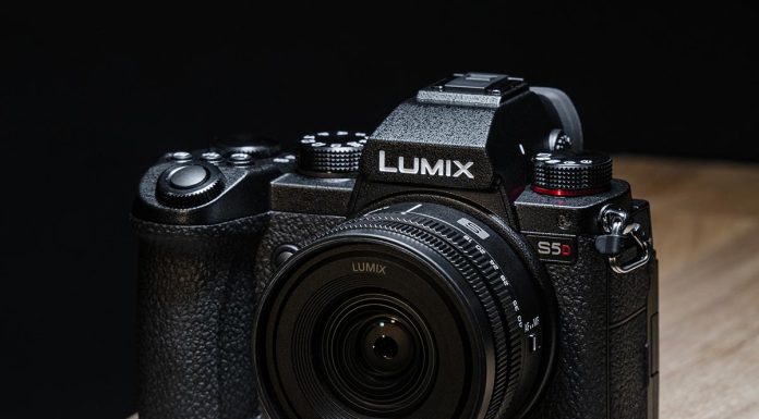Lumix_S5D_oficial_03