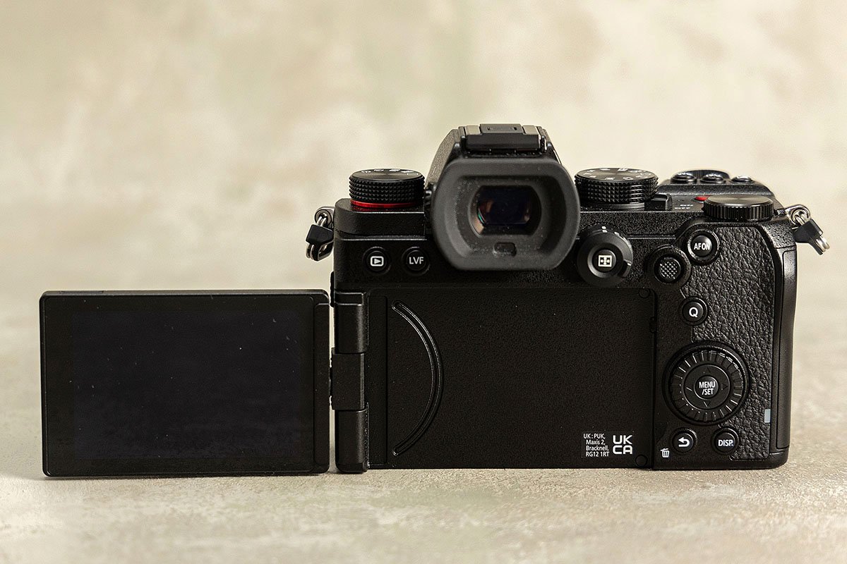 Panasonic_S5D_8