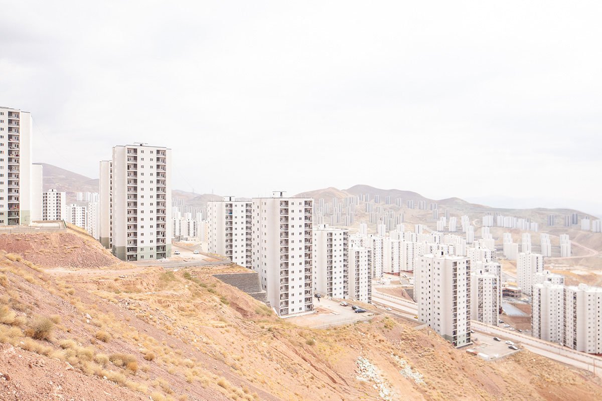 LUX2024_Arquitectura_e_Interiorismo_-_01_ORO_-_Manolo_-_Welcome_to_the_Paradise_-_1375-2