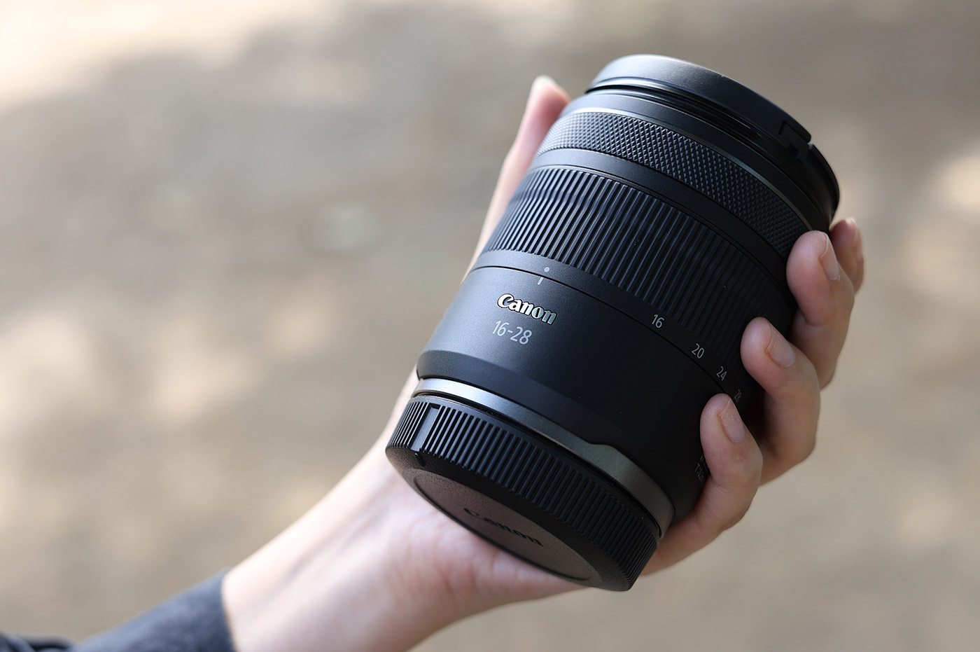 Canon-RF-16-28-mm-f2-8_2