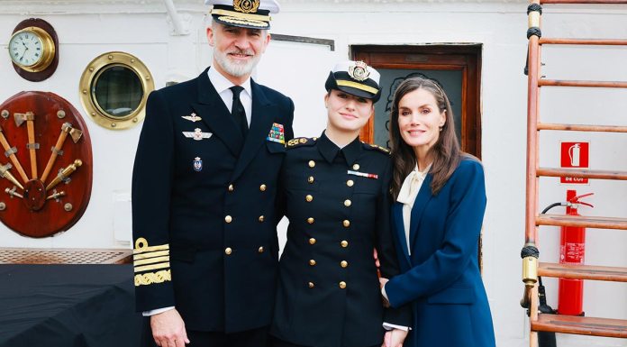 La Casa Real busca fotógrafos, pero la oferta de trabajo no parece muy tentadora Casa Real_2025