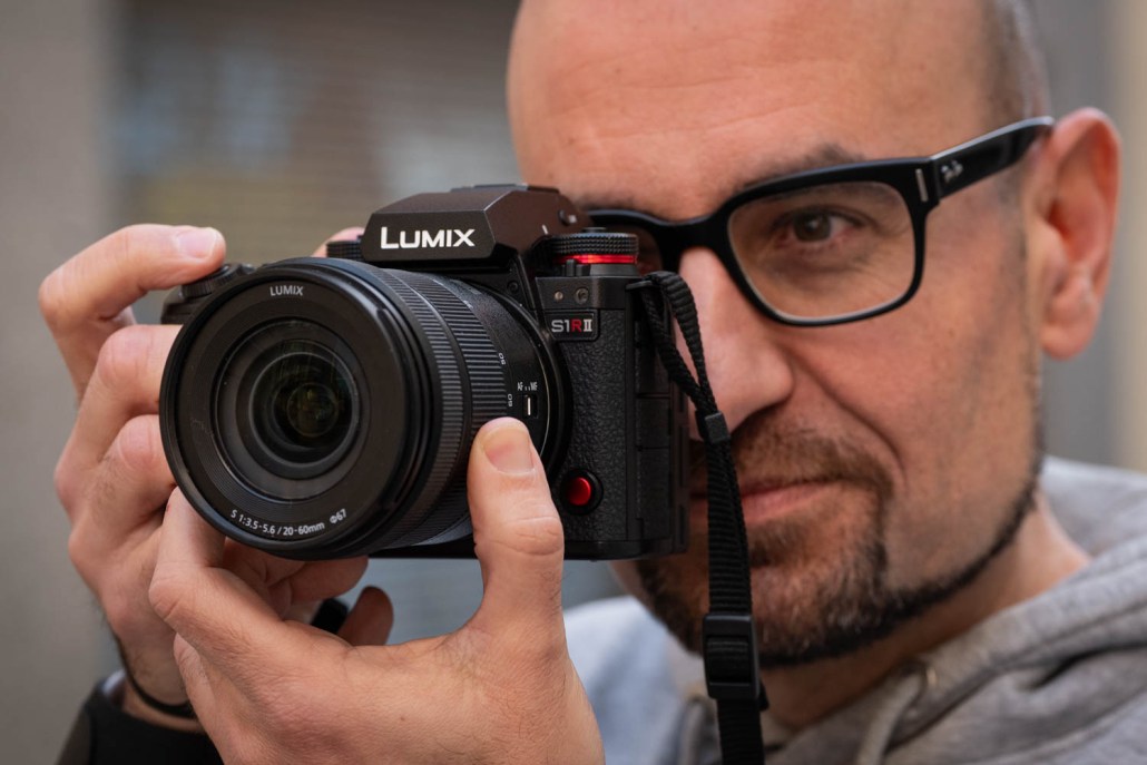 Panasonic_S1R_II-2