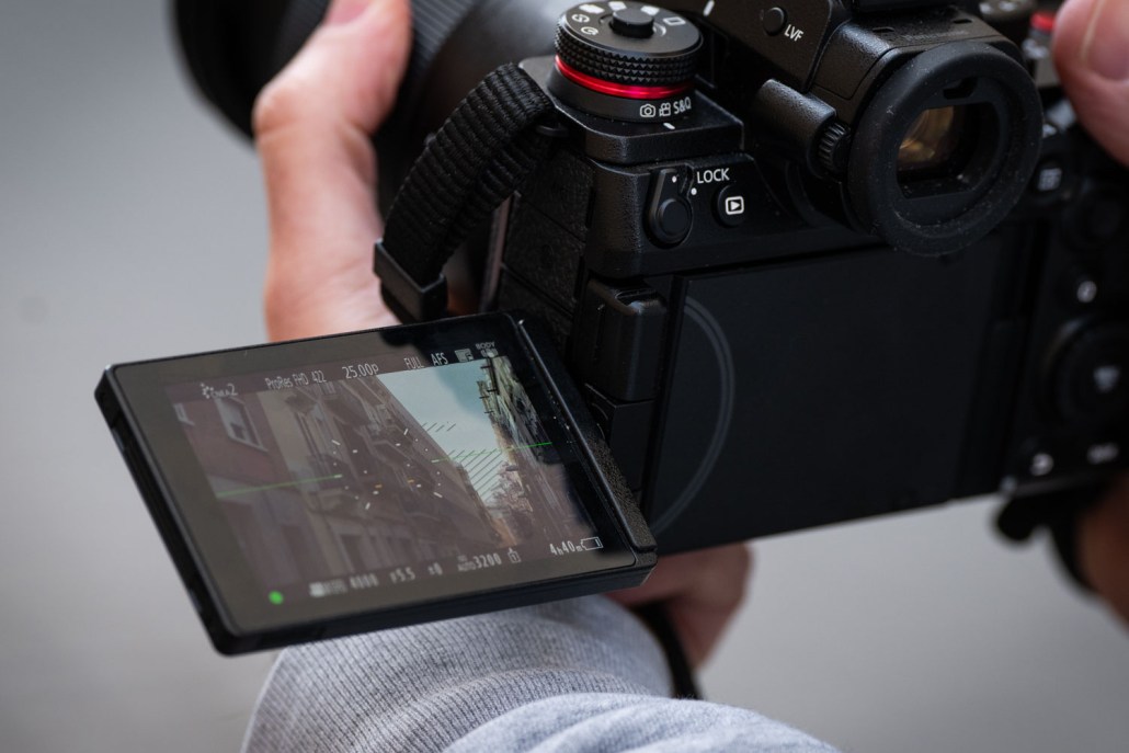 Panasonic_S1R_II-8
