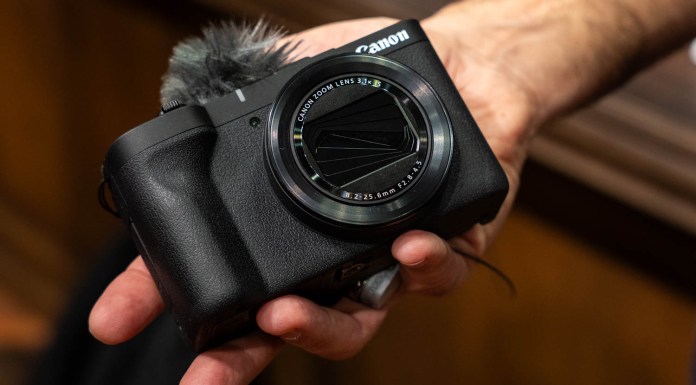 Canon Powershot V1, la nueva compacta para creadores de contenidos que no es lo que los fotógrafos esperaban Canon_PowerShot_v1-3