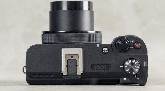 Canon PowerShot V1_Photolari_01