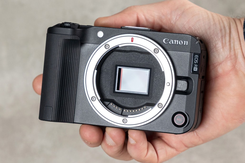 Canon R50V_Photolari_16