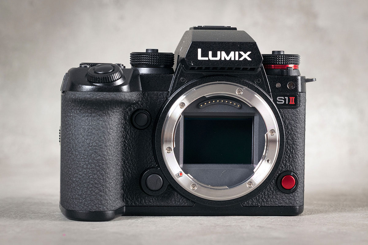 Panasonic Lumix S1 II_Photolari_02