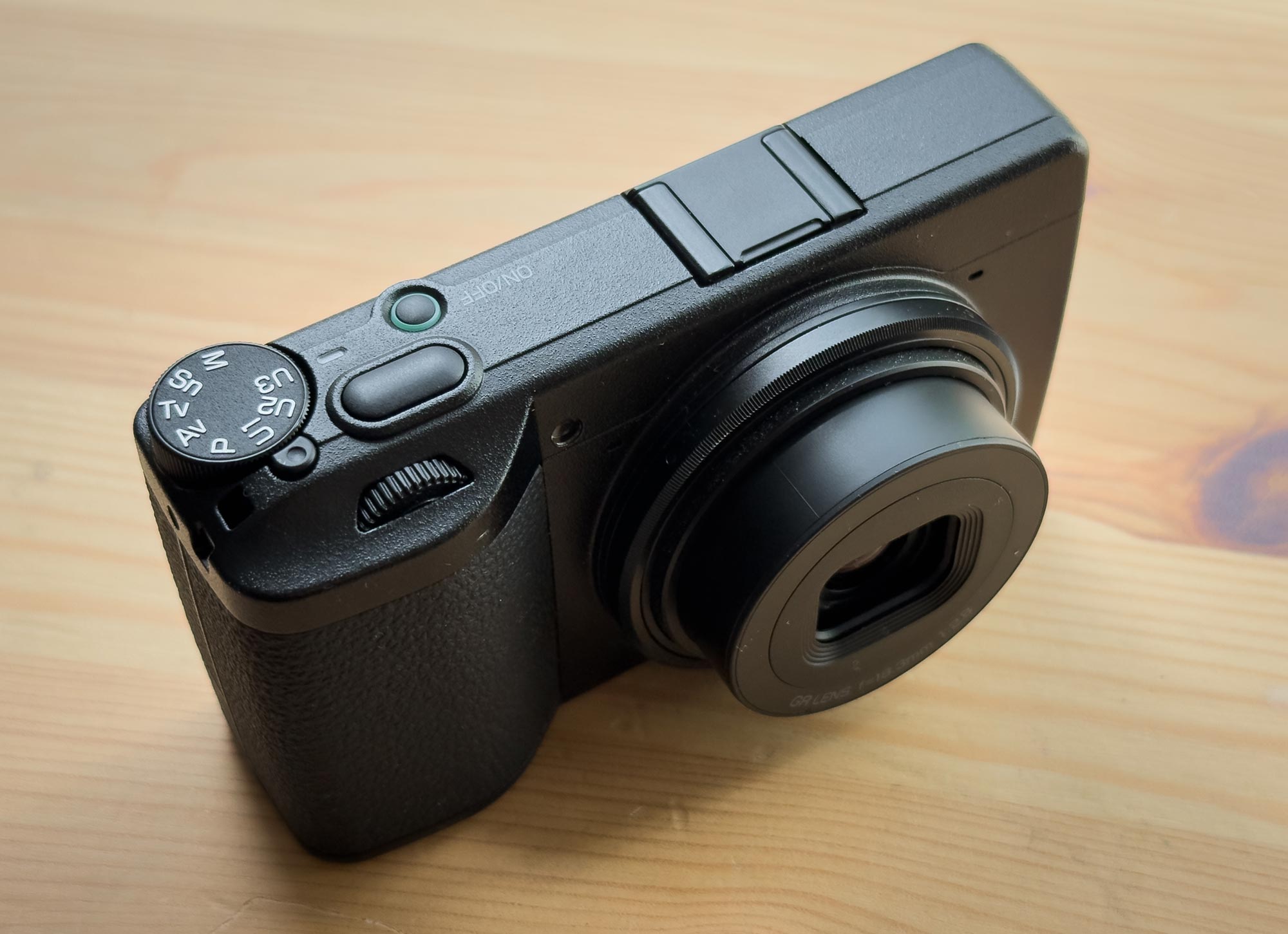 Ricoh_GRIV_Photolari_03