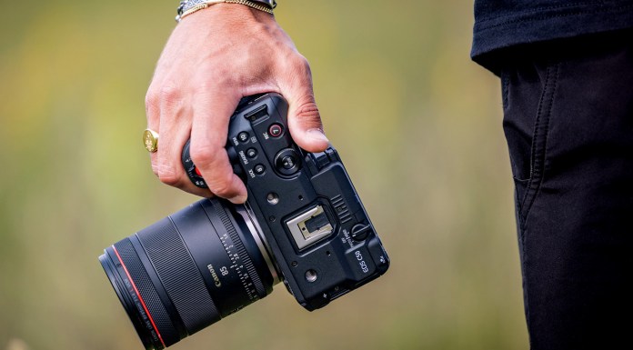 La Canon C50 llega dispuesta a plantarle cara a la Sony FX3 por menos de 3900 euros Canon-C50-4