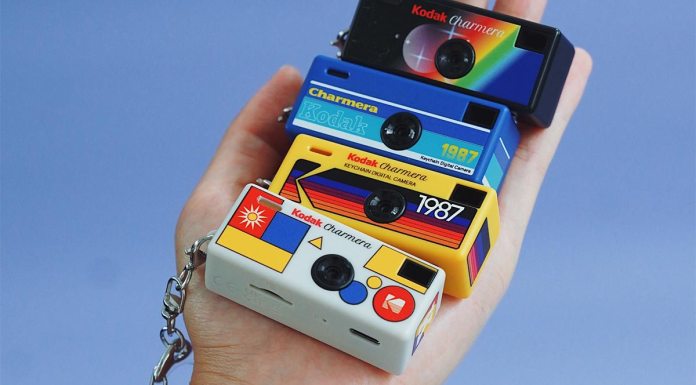 Kodak arrasa con un cámara-llavero de aspecto retro: cuesta 30 dólares y se ha agotado en 24 horas Kodak_Charcamera_02