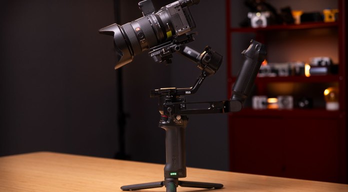 El DJI RS 5 llega con más potencia en los motores y un módulo independiente para el seguimiento dji-rs-5-1