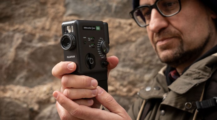 Instax Mini Evo Cinema: las claves para decidir si es un bonito juguete o una cámara interesante Instax Mini Evo Cinema-5