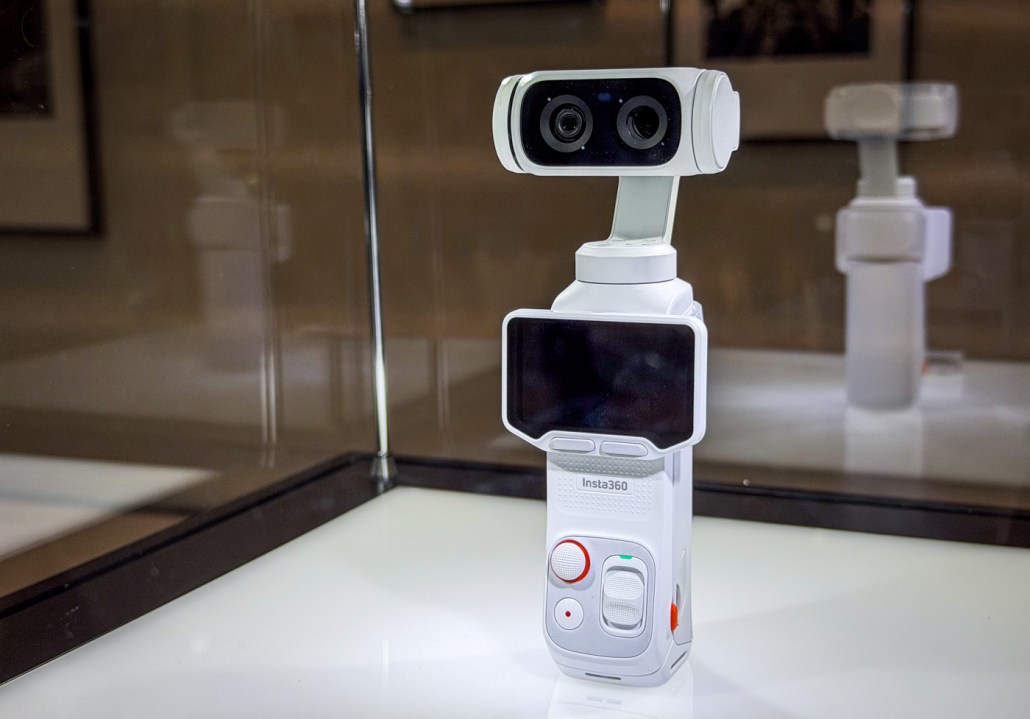 Insta360 Luna Ultra -13