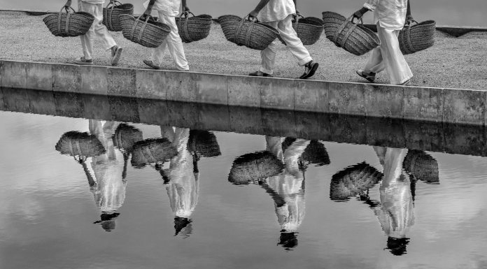 Steve McCurry también dispara en blanco y negro: estas son algunas de las imágenes que el fotógrafo ha realizado en Menorca McCurry_Menorca_01