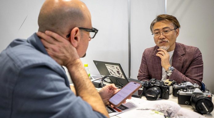 «Hay planes para lanzar una nueva PEN»: hablamos del futuro de OM SYSTEM con sus responsables OMSYSTEM_entrevista_2026